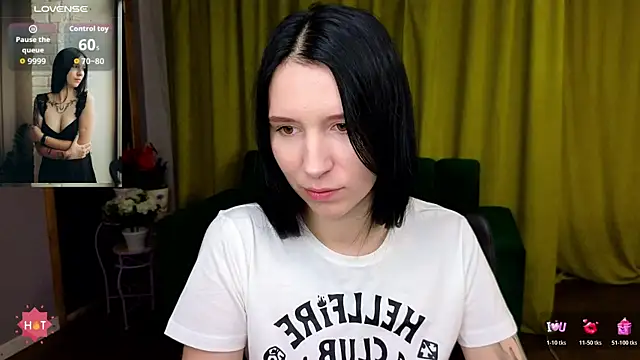 Snapshot of KarolinaBlacks chatting on 04/08/26, 05:29 KarolinaBlacks online show from 04/08/26, 05:29