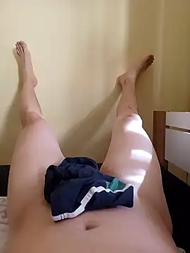 Snapshot of petibacsi96 chatting on 06/15/26, 03:14 petibacsi96 online show from 06/15/26, 03:14
