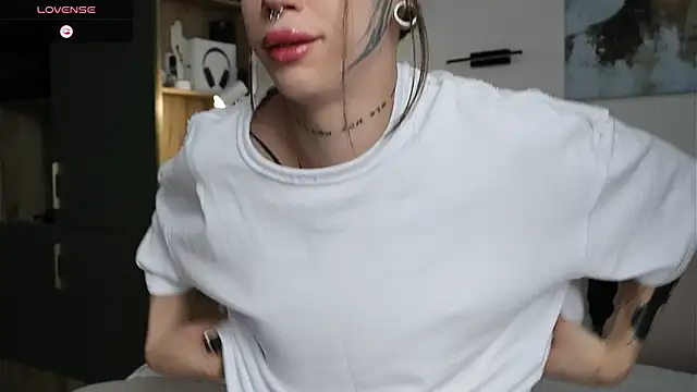 Dasha M online show from 05/11/26, 12:44