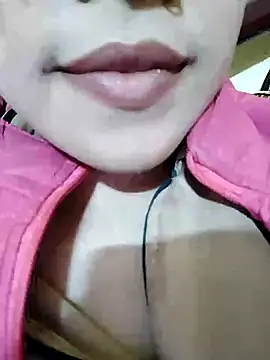Snapshot of Anki-doll chatting on 01/21/25, 12:07 Anki-doll online show from 01/21/25, 12:07