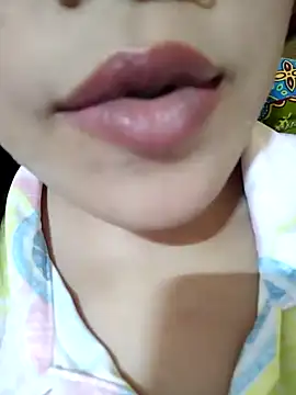 Snapshot of Anki-doll chatting on 02/16/25, 12:43 Anki-doll online show from 02/16/25, 12:43