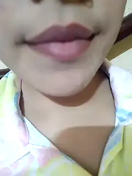 Snapshot of Anki-doll chatting on 03/09/25, 12:20 Anki-doll online show from 03/09/25, 12:20