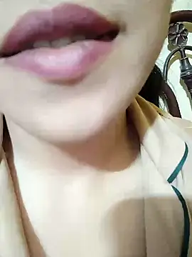 Snapshot of Anki-doll chatting on 03/17/25, 01:08 Anki-doll online show from 03/17/25, 01:08