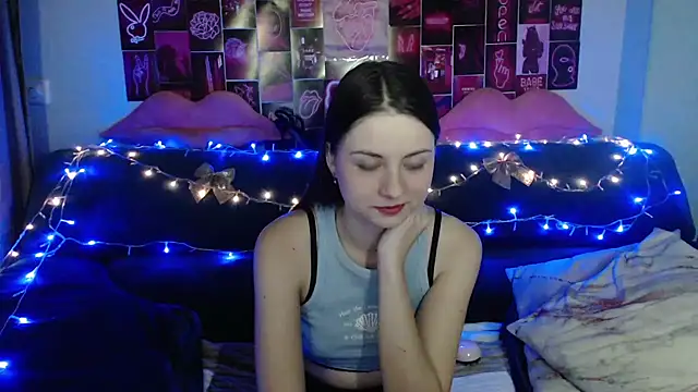 Snapshot of MilanaRoza chatting on 01/11/25, 01:53 MilanaRoza online show from 01/11/25, 01:53