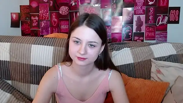 Snapshot of MilanaRoza chatting on 01/25/25, 08:53 MilanaRoza online show from 01/25/25, 08:53