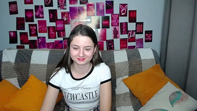 Snapshot of MilanaRoza chatting on 02/27/25, 05:58 MilanaRoza online show from 02/27/25, 05:58