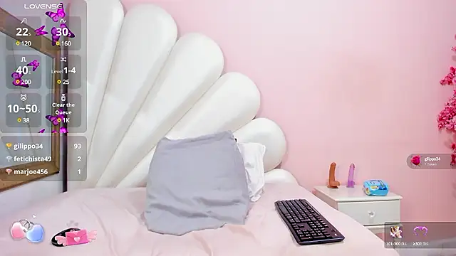 Snapshot of Ally_Parkeer_ chatting on 12/06/24, 04:06 Ally Parkeer online show from 12/06/24, 04:06