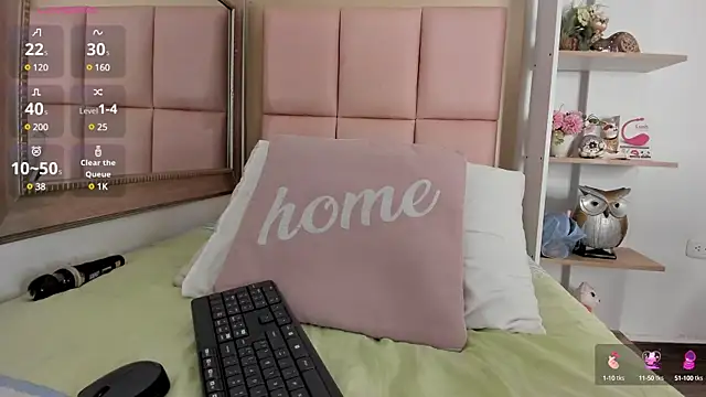 Snapshot of Ally_Parkeer_ chatting on 02/11/25, 06:55 Ally Parkeer online show from 02/11/25, 06:55