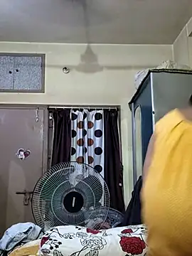 yoursweety09 online show from 03/16/25, 02:11