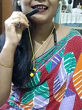 yoursweety09 online show from 06/17/26, 07:00