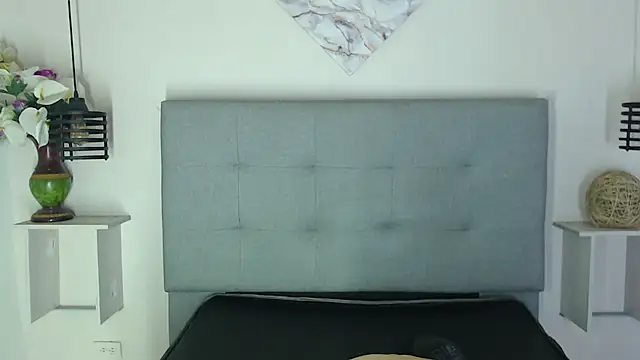 Snapshot of Eban_Dustan chatting on 01/07/25, 09:57 Eban Dustan online show from 01/07/25, 09:57