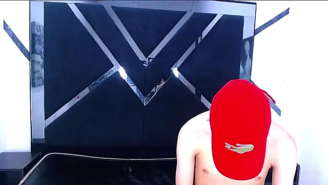 Snapshot of Eban_Dustan chatting on 01/22/25, 11:43 Eban Dustan online show from 01/22/25, 11:43