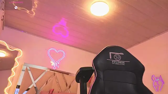 Laylafoxy tay online show from 10/22/25, 03:07