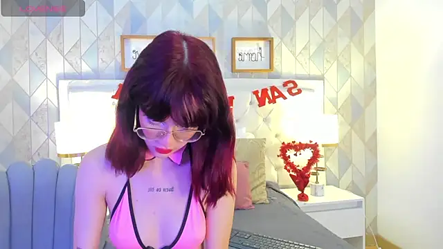 Snapshot of Nastya_Fantasy chatting on 02/13/25, 07:21 Nastya Fantasy online show from 02/13/25, 07:21