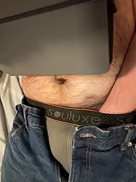 Snapshot of Dan8736 chatting on 10/25/25, 10:48 Dan8736 online show from 10/25/25, 10:48