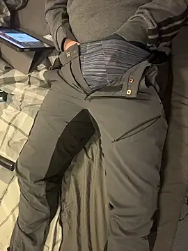 Snapshot of Dan8736 chatting on 01/18/26, 04:00 Dan8736 online show from 01/18/26, 04:00