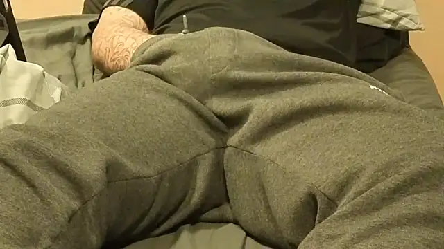 Snapshot of Dan8736 chatting on 01/31/26, 11:25 Dan8736 online show from 01/31/26, 11:25