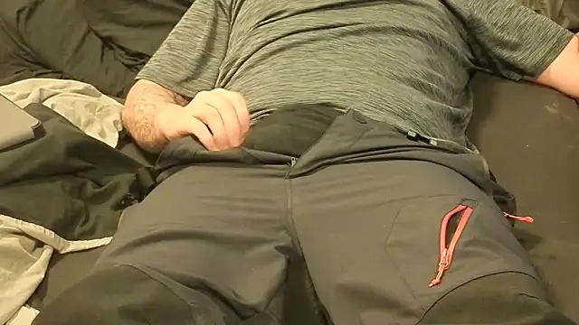 Snapshot of Dan8736 chatting on 02/21/26, 10:33 Dan8736 online show from 02/21/26, 10:33