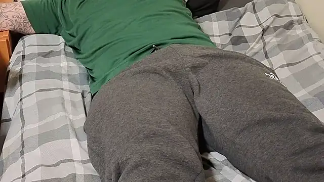 Snapshot of Dan8736 chatting on 03/12/26, 08:37 Dan8736 online show from 03/12/26, 08:37