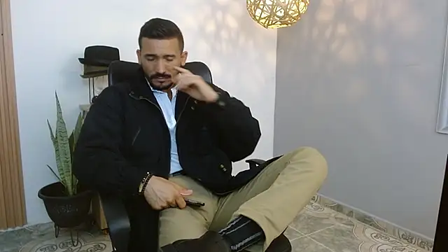 Reiko 85  online show from 02/05/25, 06:04