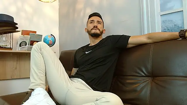 Reiko 85  online show from 03/12/25, 10:17