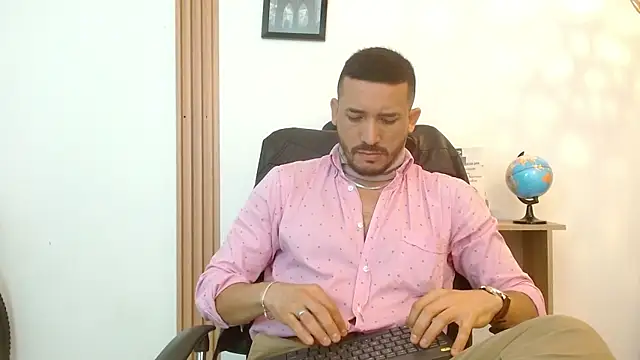 Reiko 85  online show from 09/23/25, 02:20