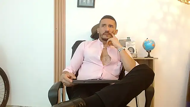 Reiko 85  online show from 09/25/25, 02:43