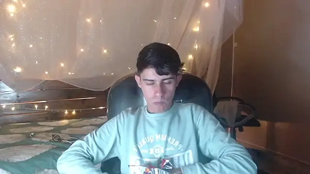 Dyla n18 online show from 01/30/25, 11:24