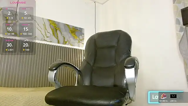 Dyla n18 online show from 10/23/25, 10:08