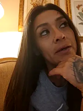 Snapshot of lovlypussy55 chatting on 10/13/25, 10:54 lovlypussy55 online show from 10/13/25, 10:54