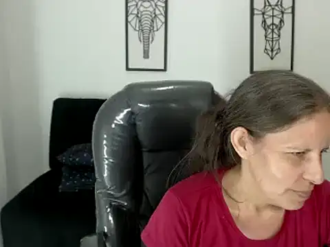 Milf karlye online show from 01/04/25, 03:40