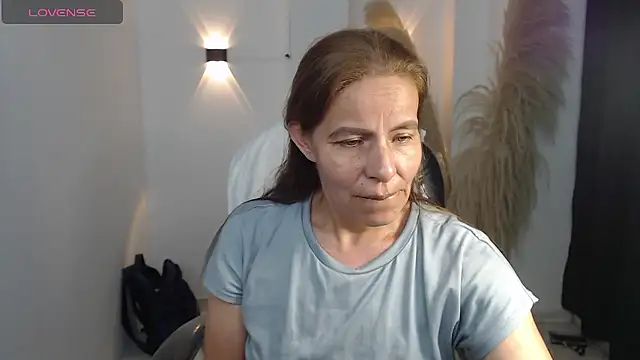 Snapshot of Milf_karlye chatting on 01/14/26, 05:24 Milf karlye online show from 01/14/26, 05:24