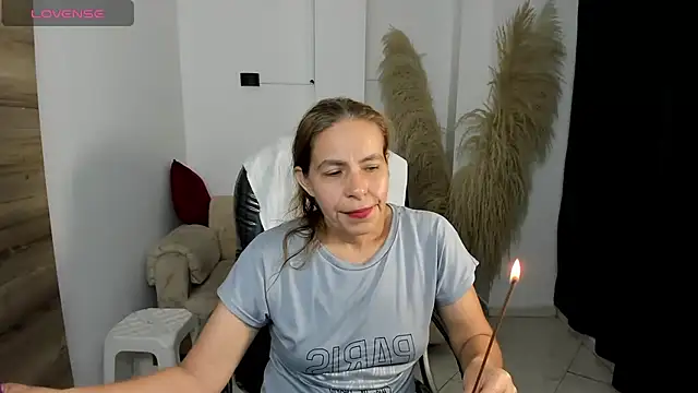 Snapshot of Milf_karlye chatting on 03/04/26, 01:55 Milf karlye online show from 03/04/26, 01:55