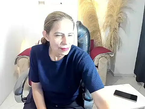 Milf karlye online show from 05/03/26, 03:45