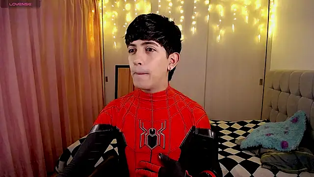 teobowny  online show from 12/15/24, 10:58