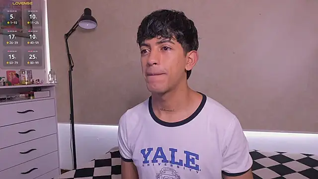 Snapshot of teobowny_ chatting on 11/20/25, 12:27 teobowny online show from 11/20/25, 12:27