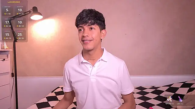 Snapshot of teobowny_ chatting on 02/16/26, 09:44 teobowny online show from 02/16/26, 09:44