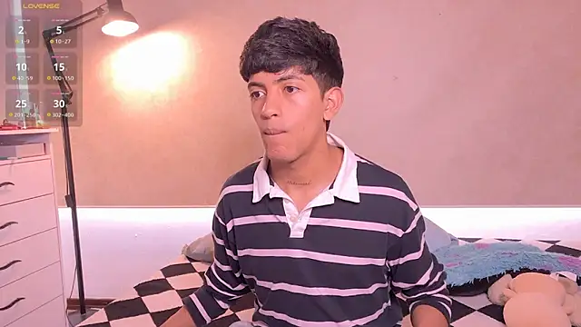 Snapshot of teobowny_ chatting on 02/17/26, 06:47 teobowny online show from 02/17/26, 06:47