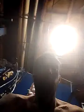 Snapshot of Whipit323 chatting on 03/14/25, 04:32 Whipit323 online show from 03/14/25, 04:32