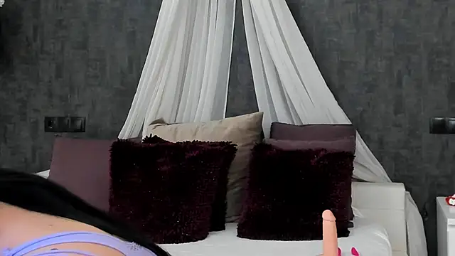 miss sophieX online show from 01/22/25, 04:44