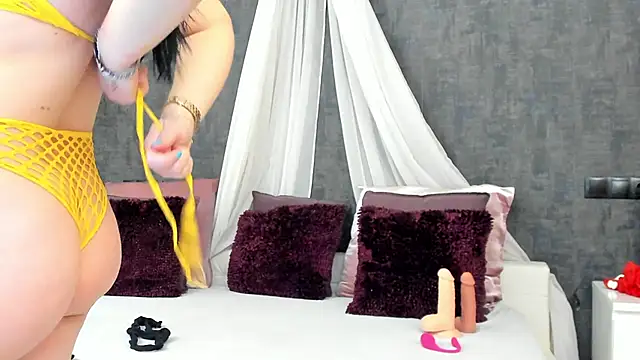 miss sophieX online show from 01/27/25, 04:30