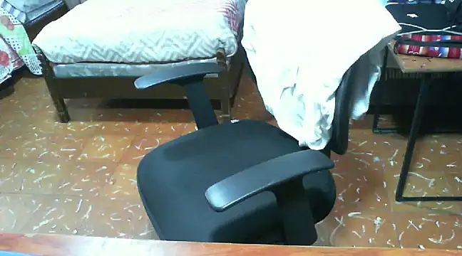 Roberto3102 online show from 01/04/25, 01:42