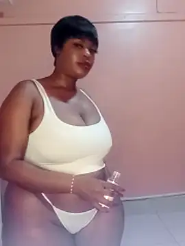 Luciouslips00 online show from 05/28/26, 06:27