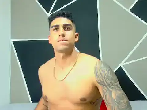 Snapshot of astrom_greyy chatting on 12/19/24, 02:34 astrom greyy online show from 12/19/24, 02:34