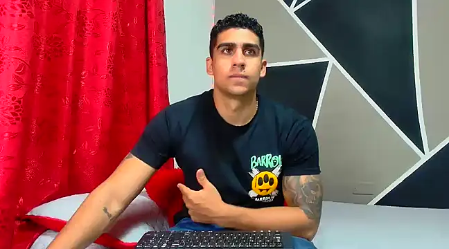 Snapshot of astrom_greyy chatting on 01/10/25, 05:37 astrom greyy online show from 01/10/25, 05:37