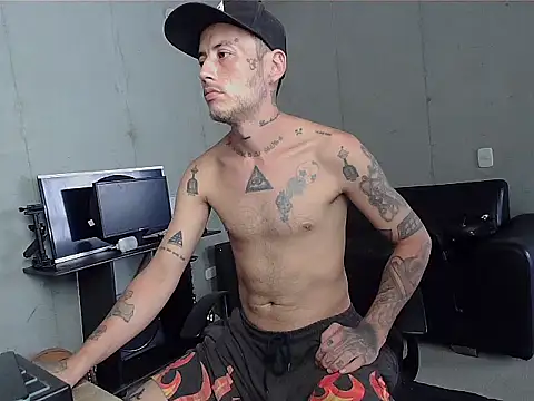 patrik tattoo  online show from 02/11/26, 03:50