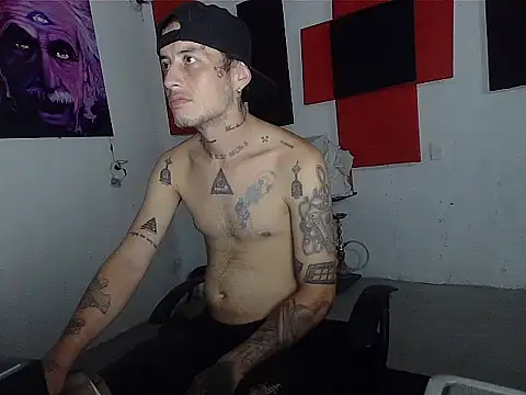 Snapshot of patrik_tattoo_ chatting on 04/20/26, 05:21 patrik tattoo online show from 04/20/26, 05:21
