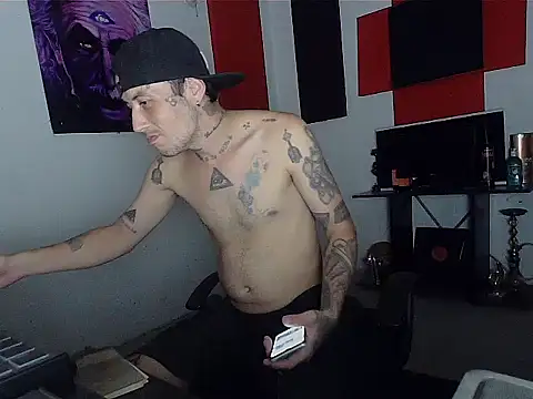 Snapshot of patrik_tattoo_ chatting on 04/21/26, 12:12 patrik tattoo online show from 04/21/26, 12:12