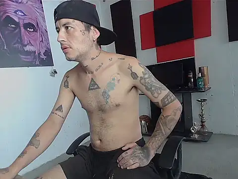 Snapshot of patrik_tattoo_ chatting on 04/29/26, 04:33 patrik tattoo online show from 04/29/26, 04:33