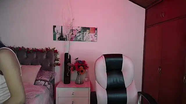 Kitty Pam online show from 12/31/24, 06:35